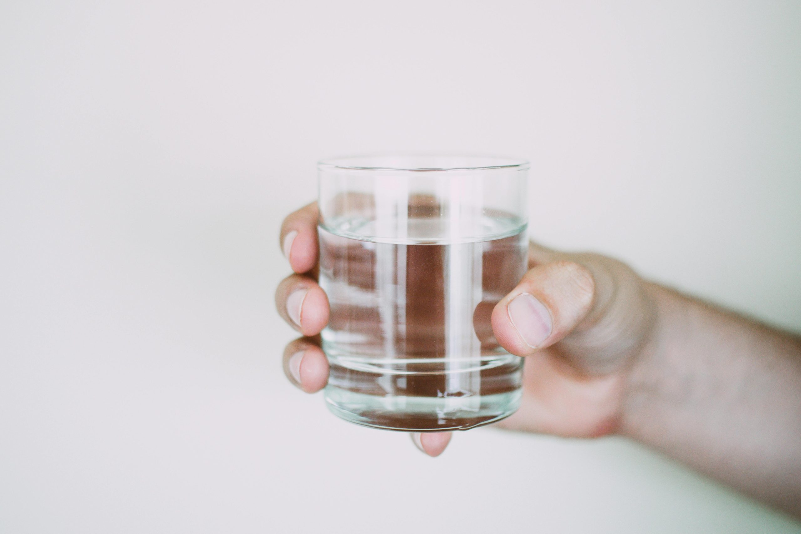 Un hombre sufre quemaduras internas tras beber agua con gas en un restaurante de Vigo