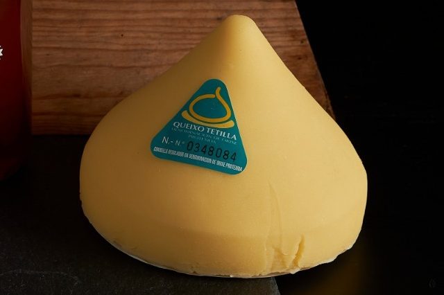 tetilla
