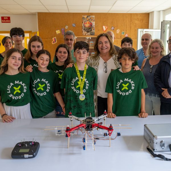 Estudiantes de Vigo Brillan en la Liga Maker Drone 2025
