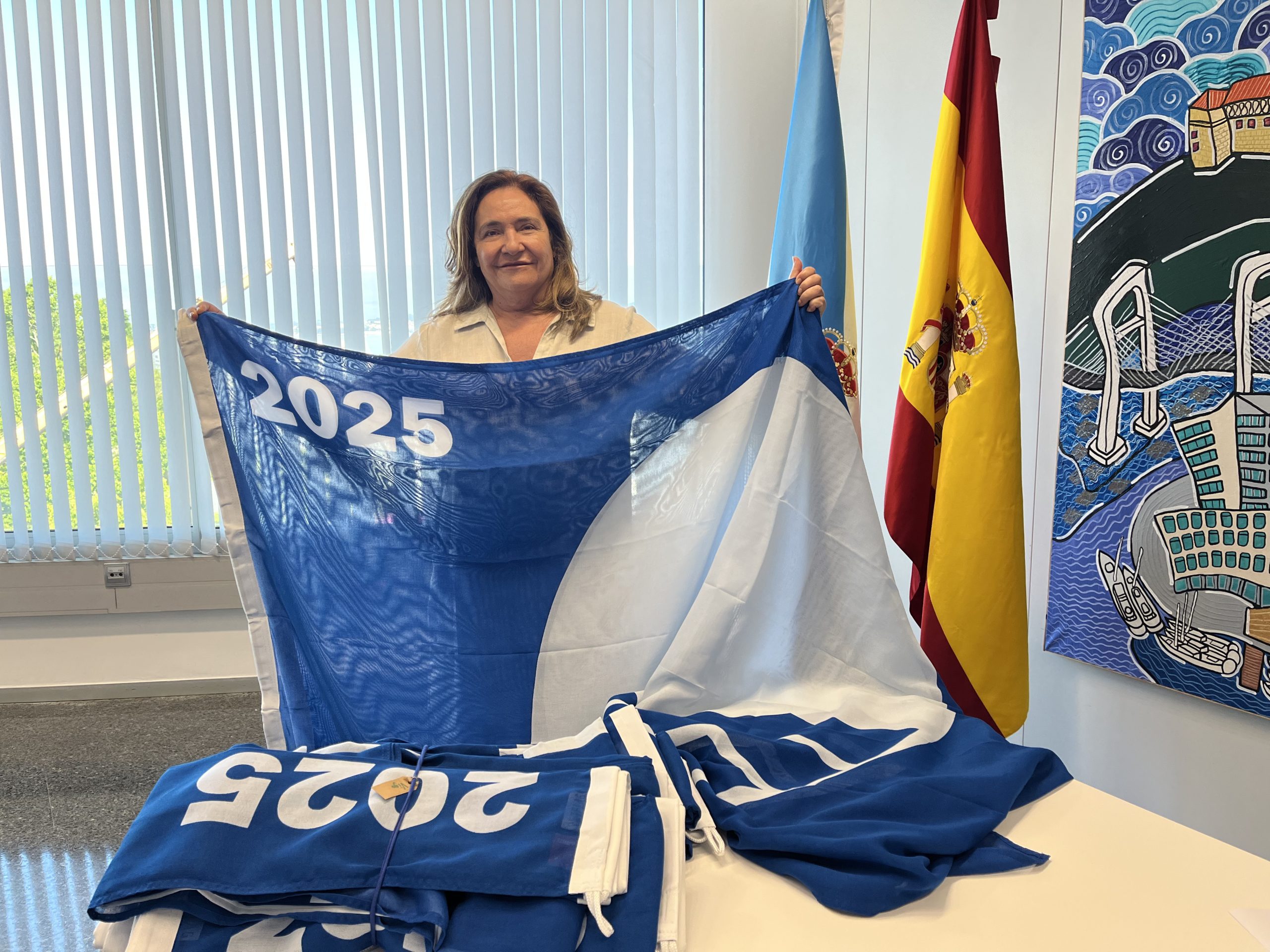 Vigo recibe doce banderas azules para sus playas en 2025