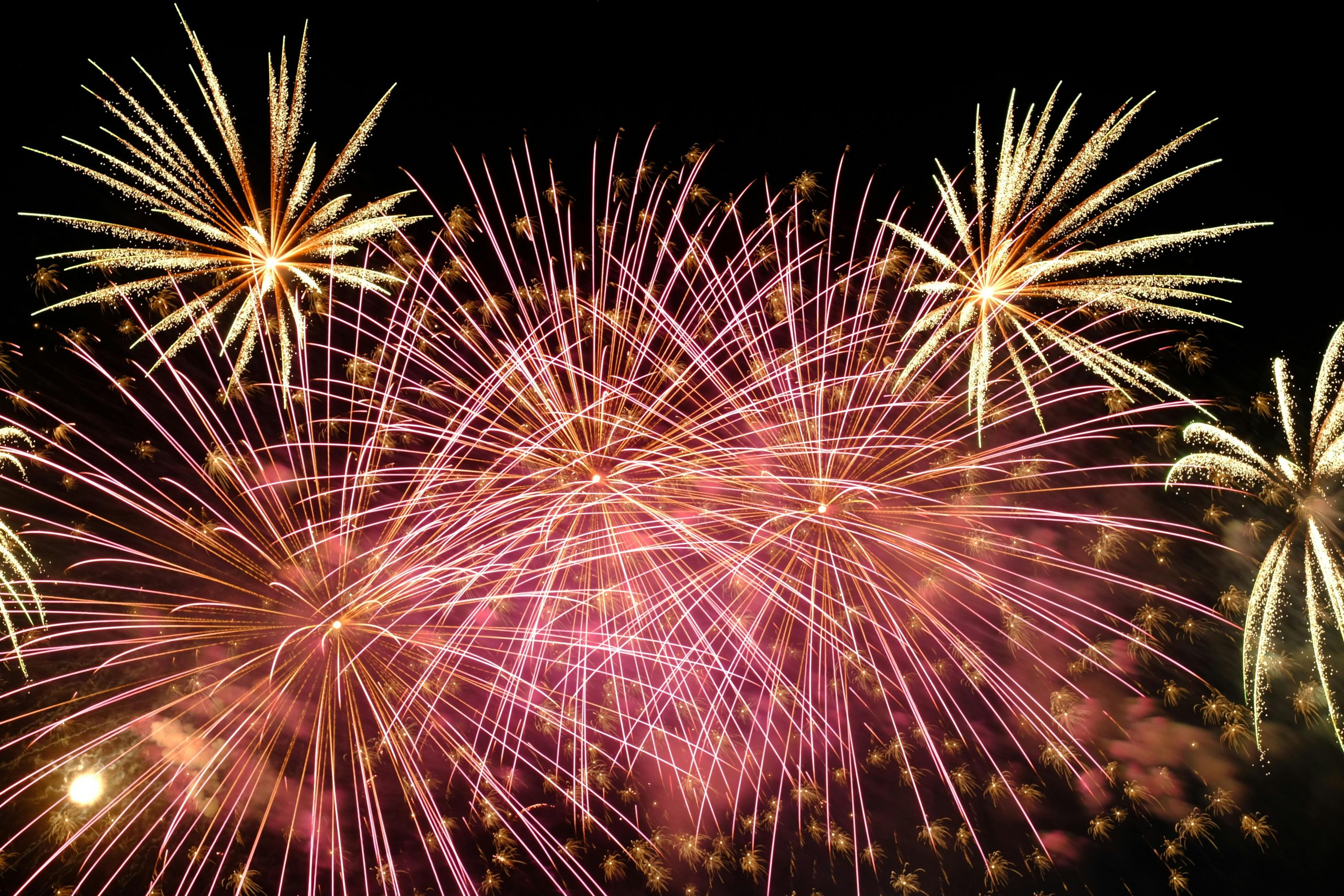 Los mejores sitios para ver los fuegos artificiales en las fiestas de Ourense