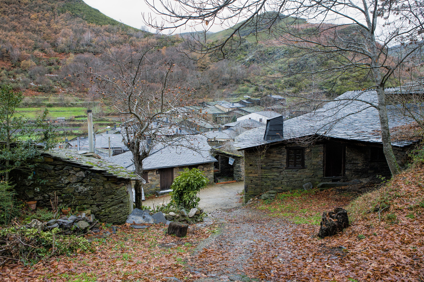 Los Pueblos Más Bonitos de la Ribeira Sacra: Un Viaje por la Galicia Interior