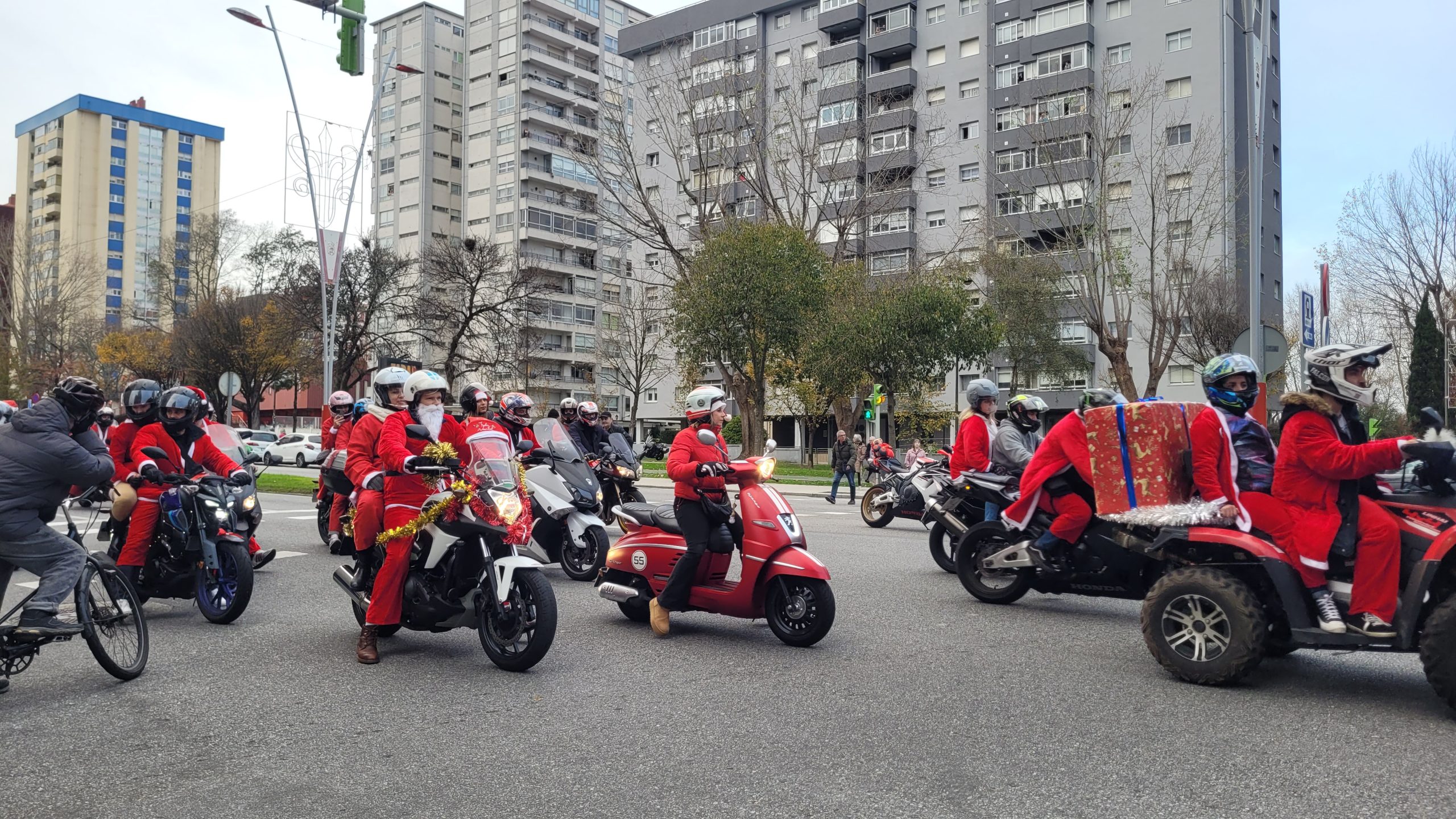 La papanoelada motera de Vigo se traslada al sábado 27 de diciembre por la lluvia