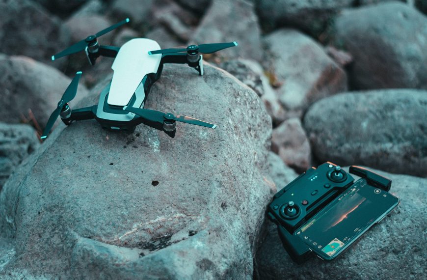 Drones agrícolas en Galicia: cómo revolucionan el campo con abonado, siembra y fumigación aérea