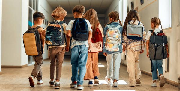 Educación activa el programa de ayudas escolares para el próximo curso
