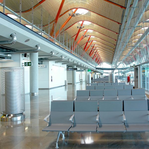 Cierre técnico del aeropuerto de Santiago: Un desafío logístico para Galicia en 2026