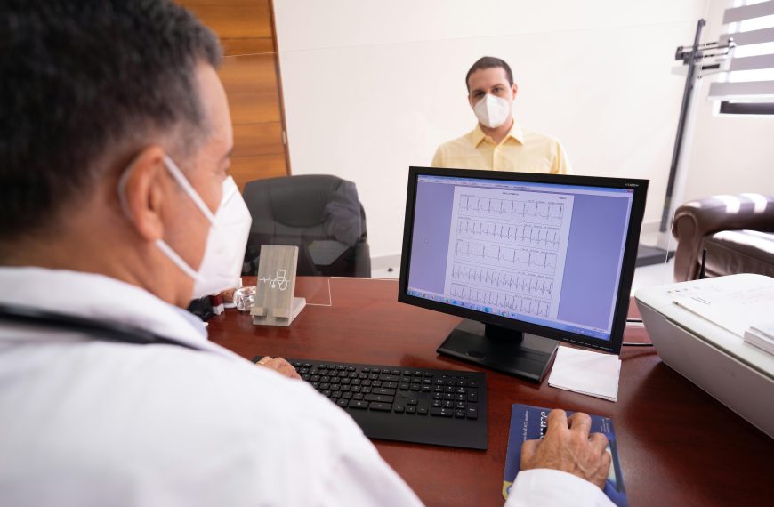 Galicia prepara su primera ley de salud pública con el objetivo de aprobarla en 2027
